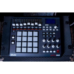 Akai MPD32 - B