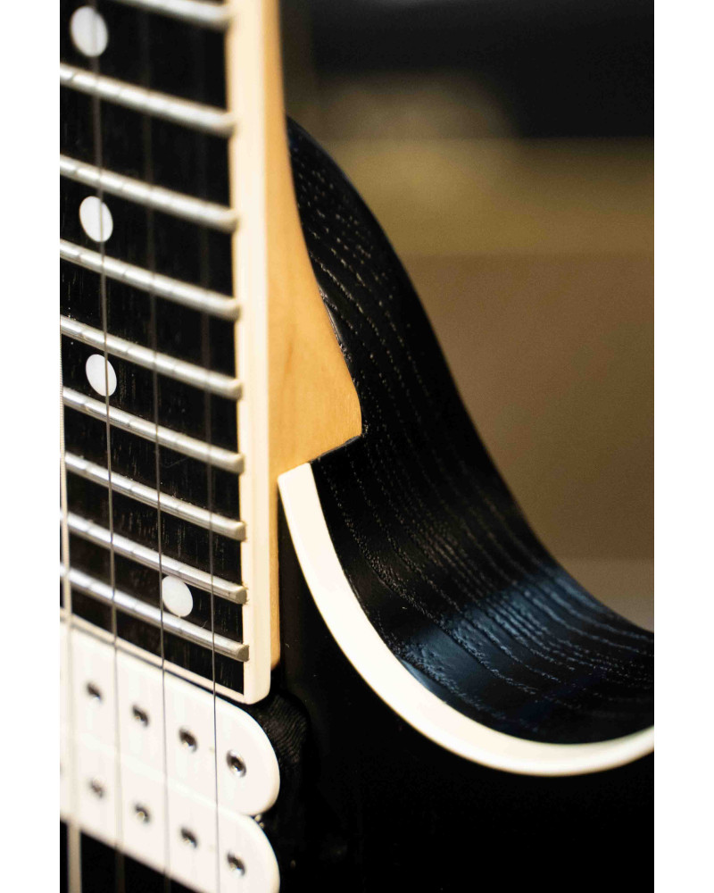 Ibanez RGR652AHBF-WK (SN-F2327571)