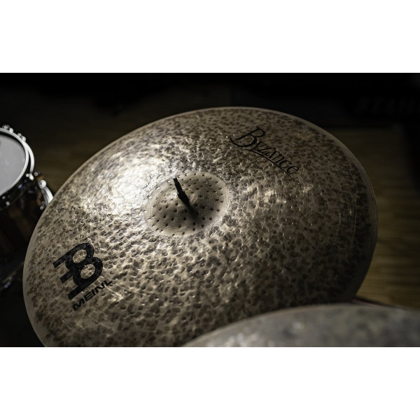 Meinl Cymbals B22BADTLR Byzance Dark Big Apple Tradition Light Ride - 22