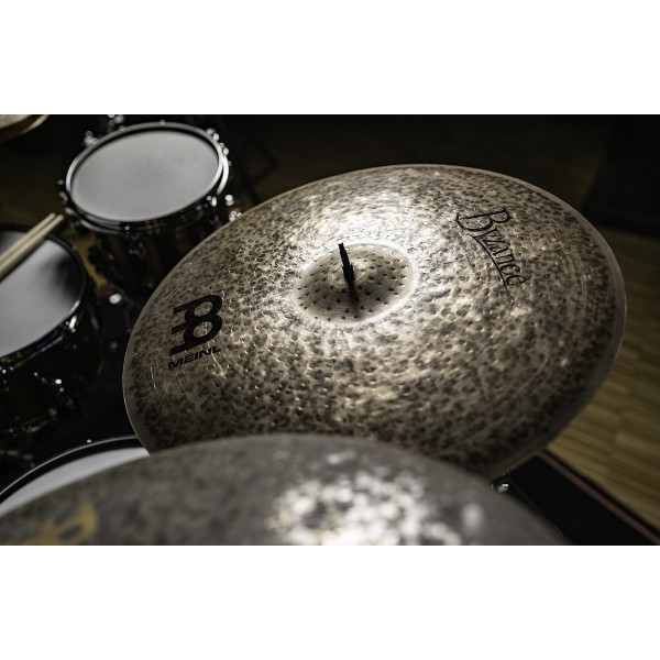 Meinl Cymbals B22BADTLR Byzance Dark Big Apple Tradition Light Ride - 22
