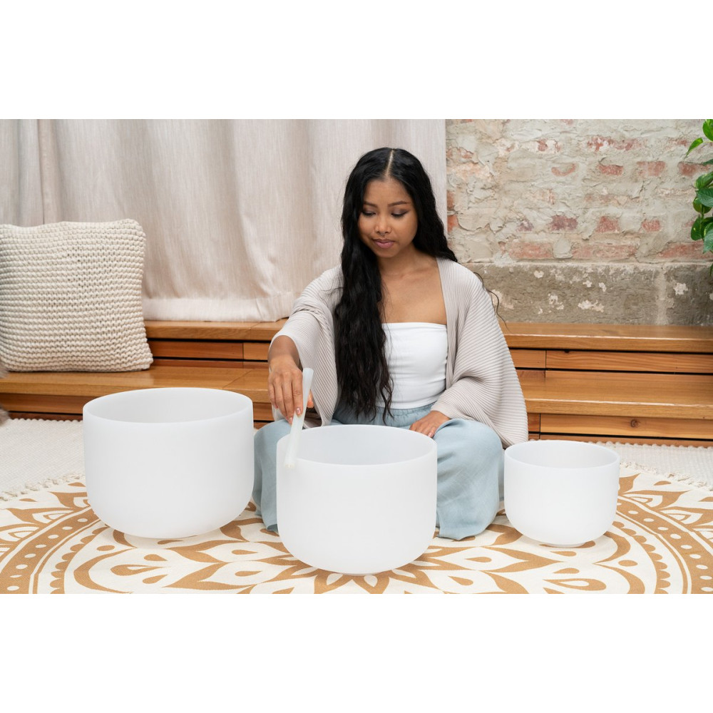 Meinl Sonic Energy CSBSETAFC White-Frosted Crystal Singing Bowls Set 3 pcs - A4/F4/C4/432 Hz