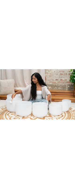 Meinl Sonic Energy CSBSETCHA White-Frosted Crystal Singing Bowls Set 7 pcs - B4/A4/G4/F4/E4/D4/C4/432 Hz