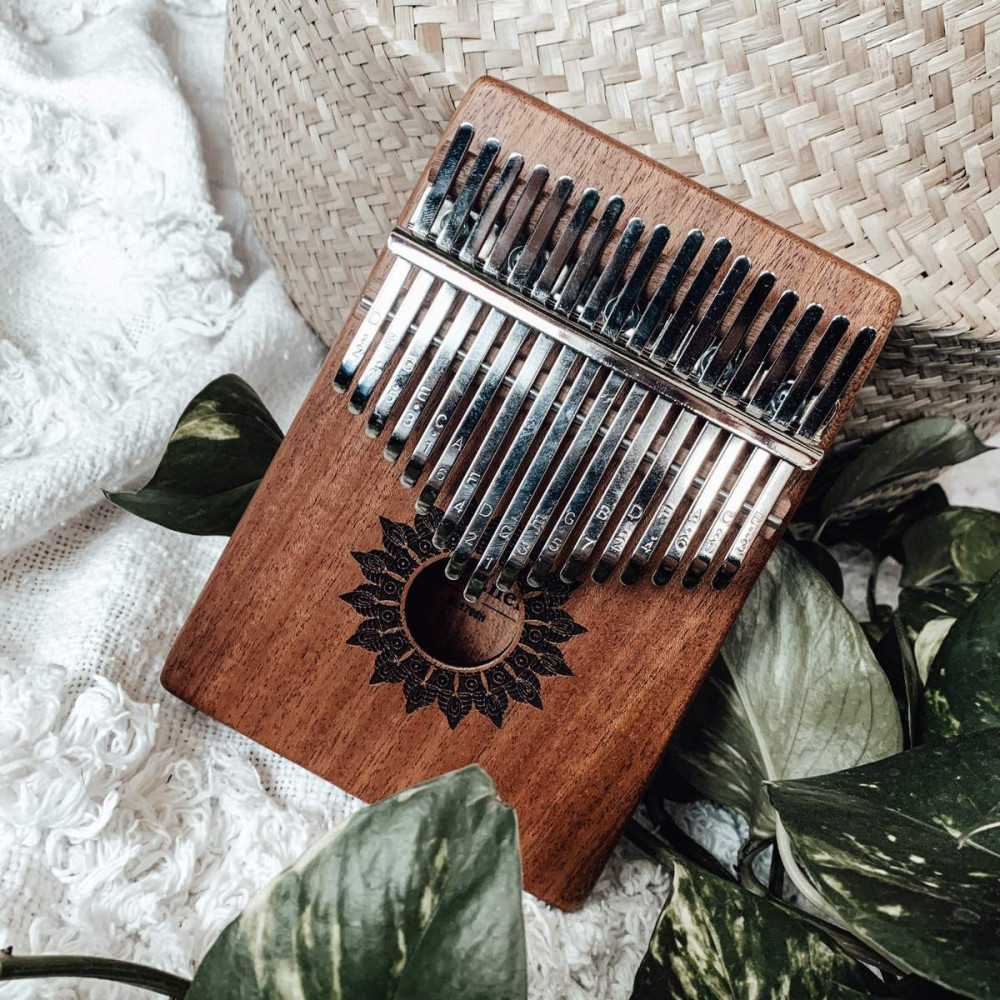 Meinl Sonic Energy KL1708H Sound Hole Kalimba, 17 Töne, mahogany matte