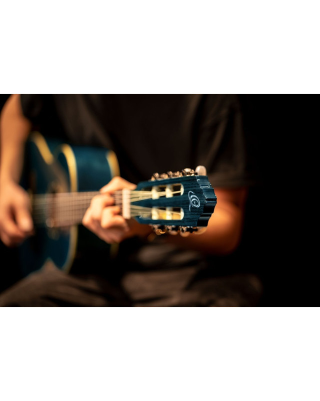 Ortega 1B-R121-3/4OC Family Series 3/4 Classical Guitar 6 String - Ocean Blue + Gigbag