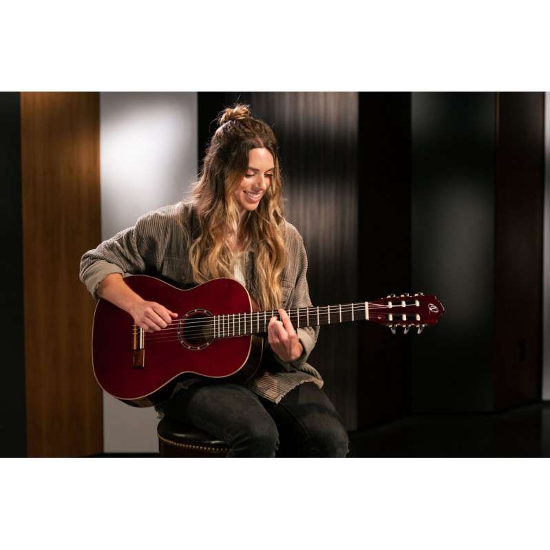 Ortega 1B-R121-3/4WR Family Series 3/4 Classical Guitar 6 String - Wine Red + Gigbag