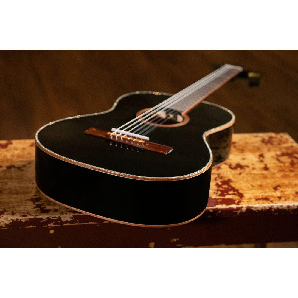 Ortega 1B-R221BK-7/8 Family Series 7/8 Classical Guitar 6 String - Spruce / Mahogany Black + Gig Bag