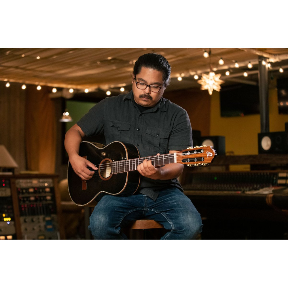 Ortega 1B-R221BK-7/8 Family Series 7/8 Classical Guitar 6 String - Spruce / Mahogany Black + Gig Bag