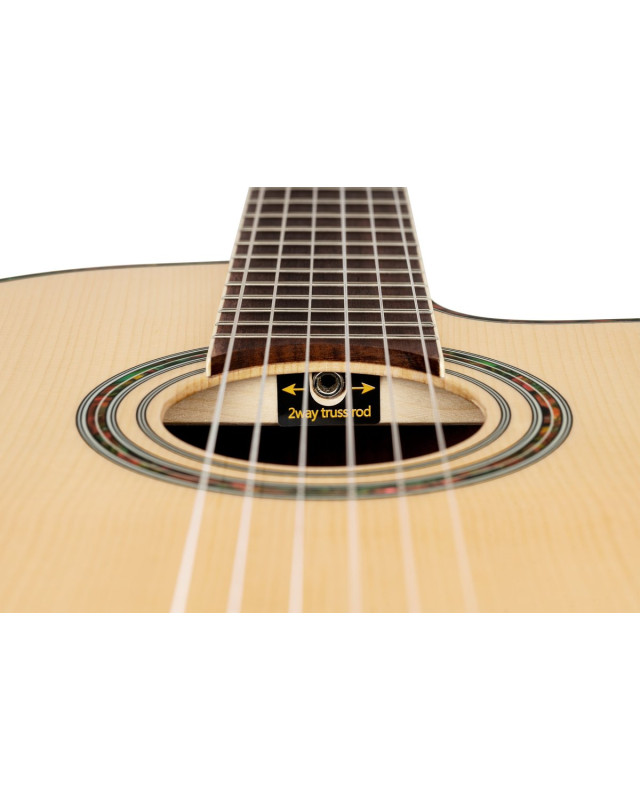 Ortega 1B-RCE141NT Family Series Pro 4/4 Classical Guitar 6 String - Solid Spruce / Mahogany Natural + Bag