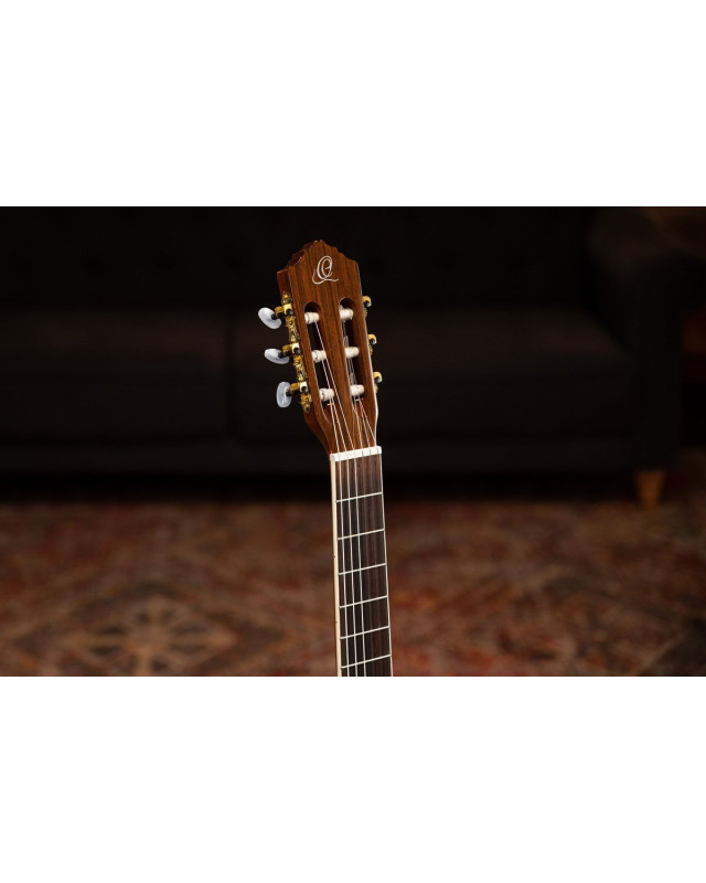 Ortega 1B-RCE141NT Family Series Pro 4/4 Classical Guitar 6 String - Solid Spruce / Mahogany Natural + Bag
