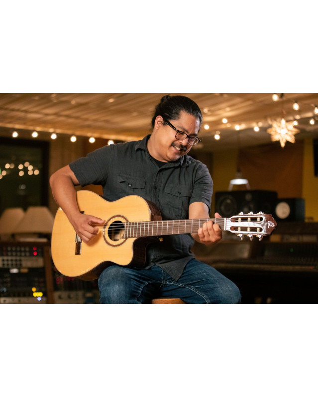 Ortega 1B-RCE158SN Performer Series 4/4 Classical Guitar 6-String - Natural + Gig Bag