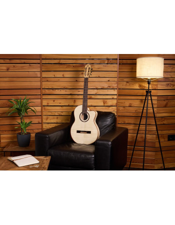 Ortega BRIDESUITECE The Private Room 4/4 Nylon String Guitar 6-String - Natural + Gig Bag