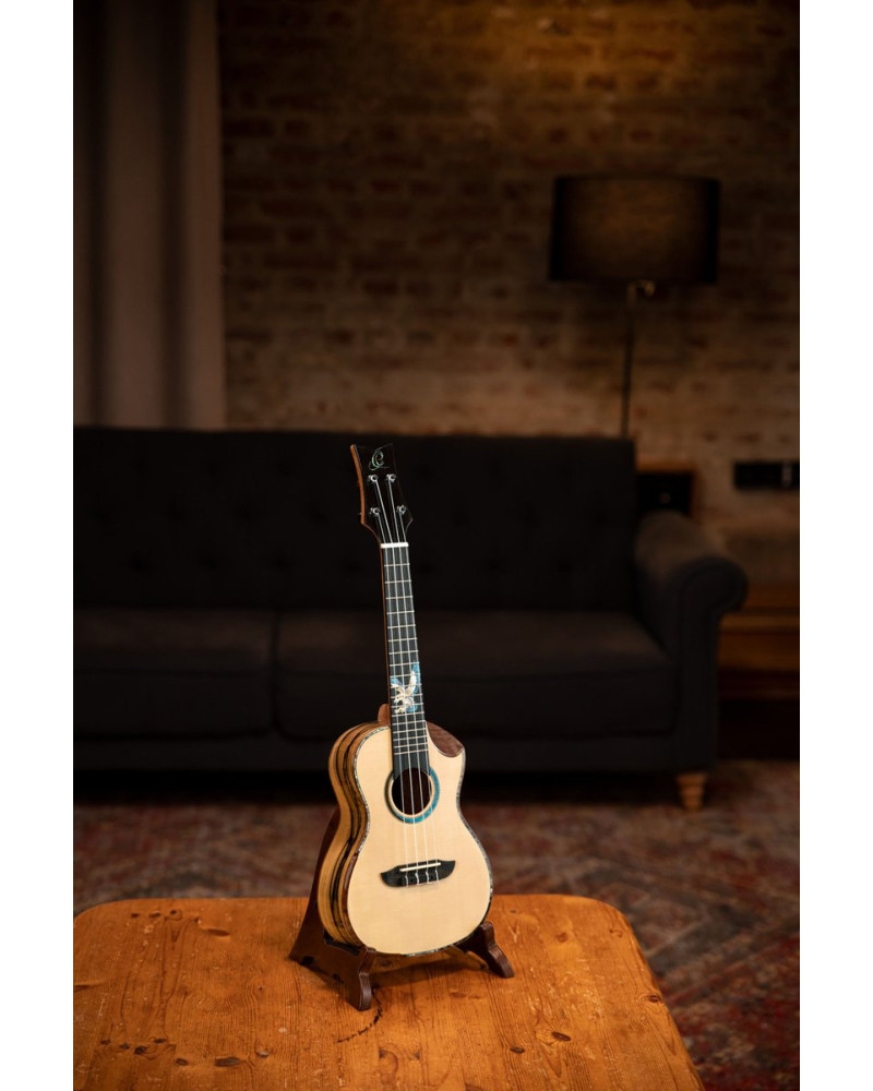 Ortega EAGLESUITE-U The Private Room Series Concert Ukulele 4 String - Spruce / White Ebony Natural + Bag