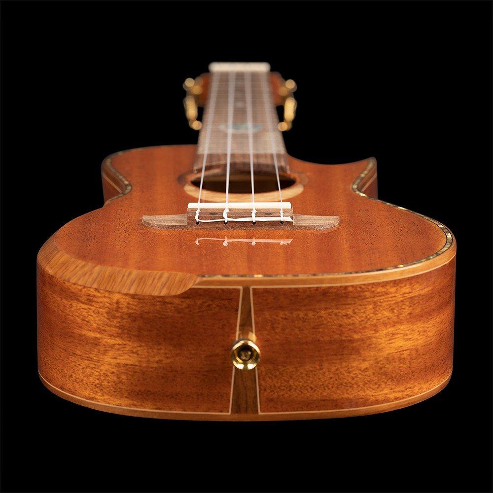 Ortega ECLIPSE-CC4 Custom Built Series Concert Ukulele 4 String - Solid Mahogany Natural + Bag