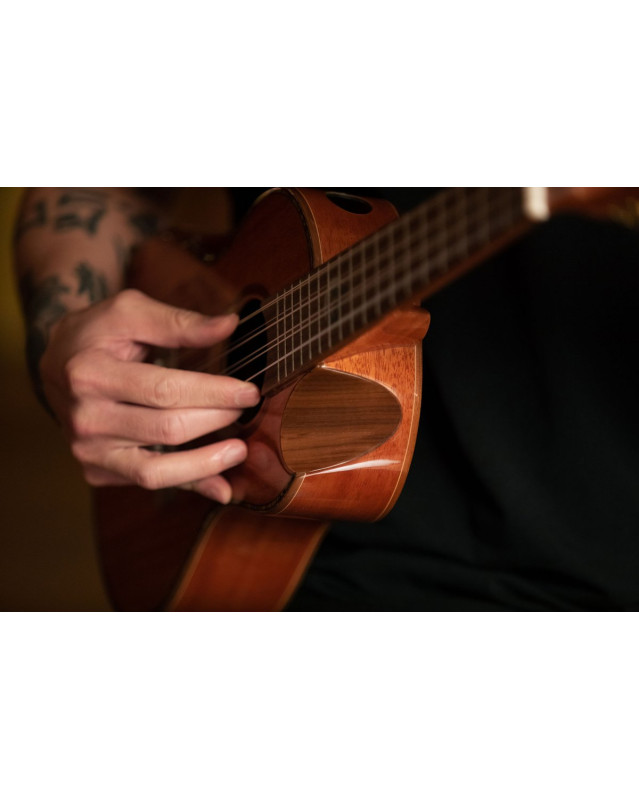 Ortega ECLIPSE-TE8 Custom Built Series Tenor Ukulele 8 String - Solid Mahogany Natural + Bag
