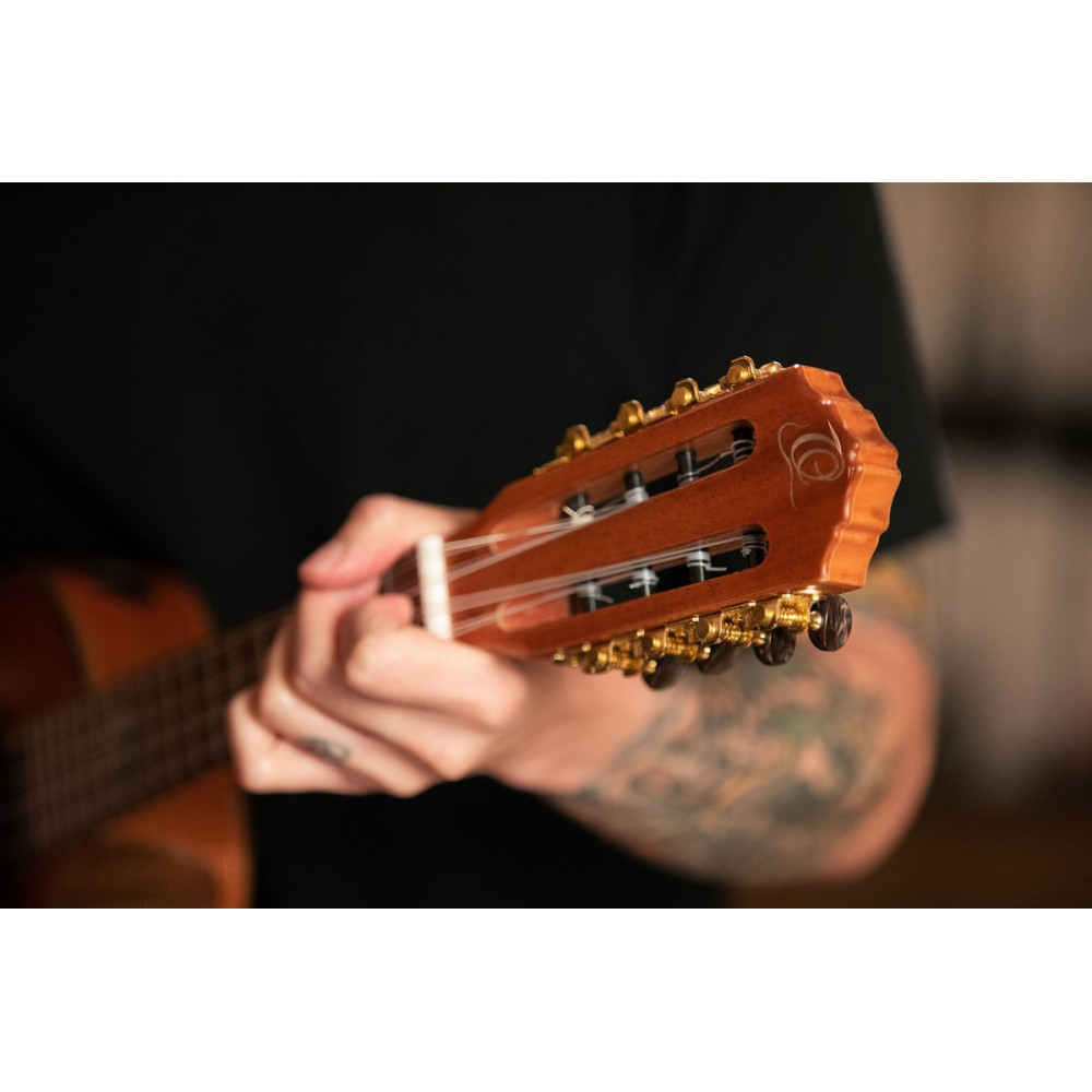 Ortega ECLIPSE-TE8 Custom Built Series Tenor Ukulele 8 String - Solid Mahogany Natural + Bag