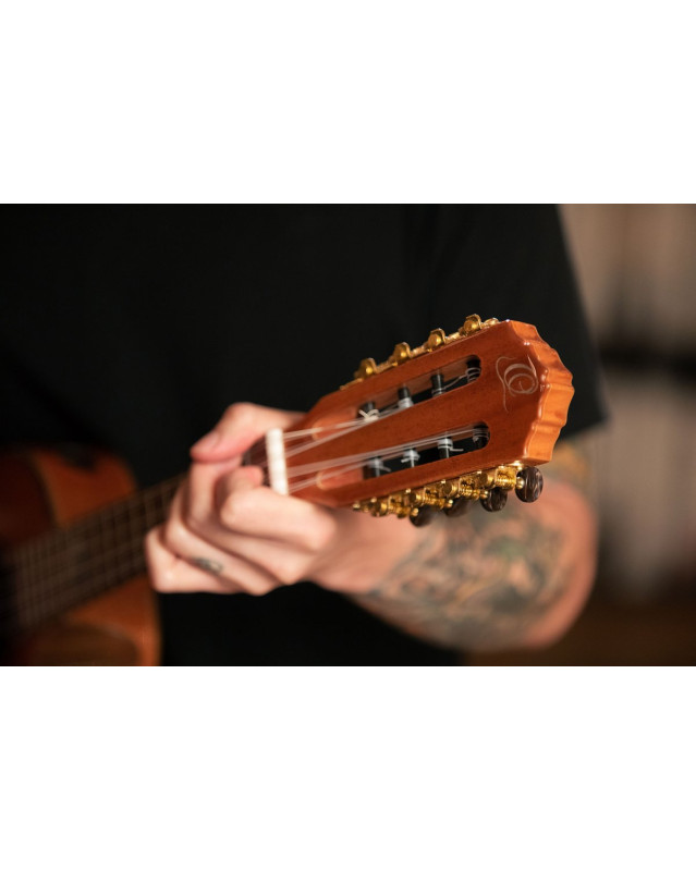 Ortega ECLIPSE-TE8 Custom Built Series Tenor Ukulele 8 String - Solid Mahogany Natural + Bag