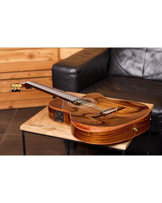 Ortega EXOTICSUITECE The Private Room 4/4 Nylon String Guitar 6-String - Natural + Gig Bag