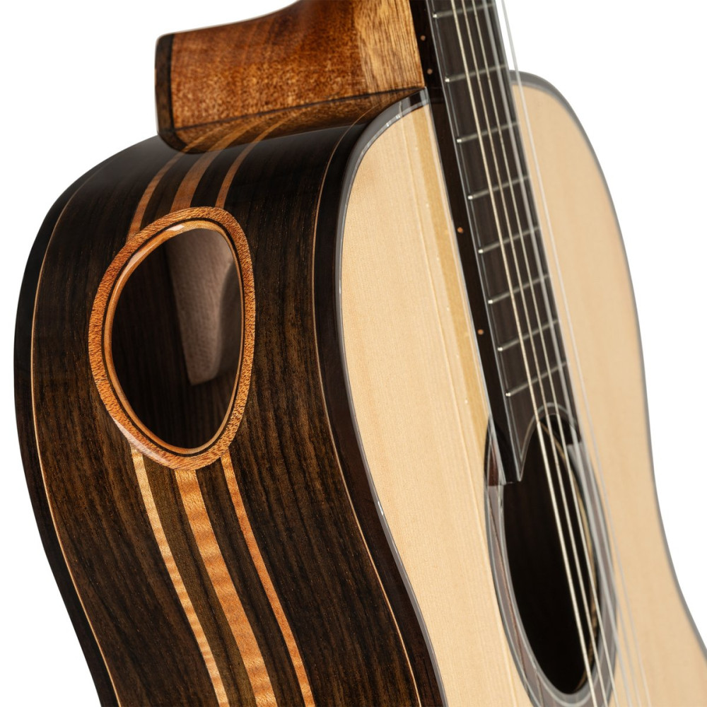 Ortega GRANDSUITE The Private Room 4/4 Nylon String Guitar 6-String - Natural + Gig Bag