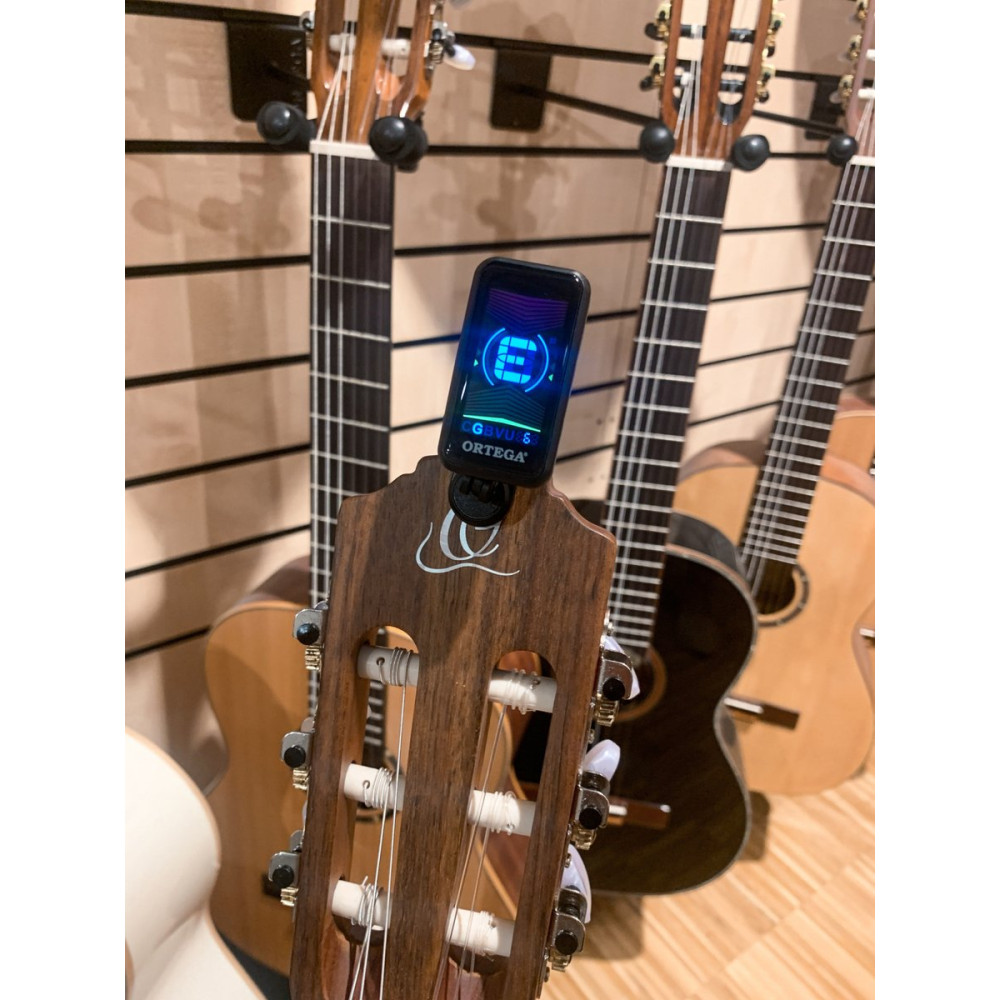 Ortega OET-BK Multi-Mode Headstock-Tuner