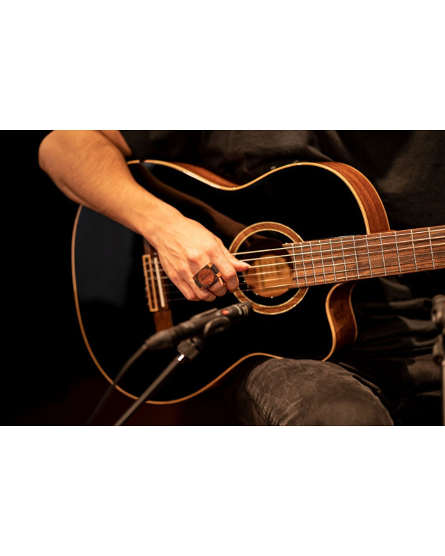 Ortega OFSW-S Sound Effect Serie Small Wood Finger Shaker - Ebony / Red Cedar Natural