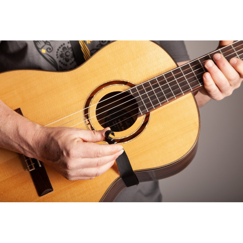 Ortega OGSHK-BK Nylon Guitar Strap with Support Hook - Black