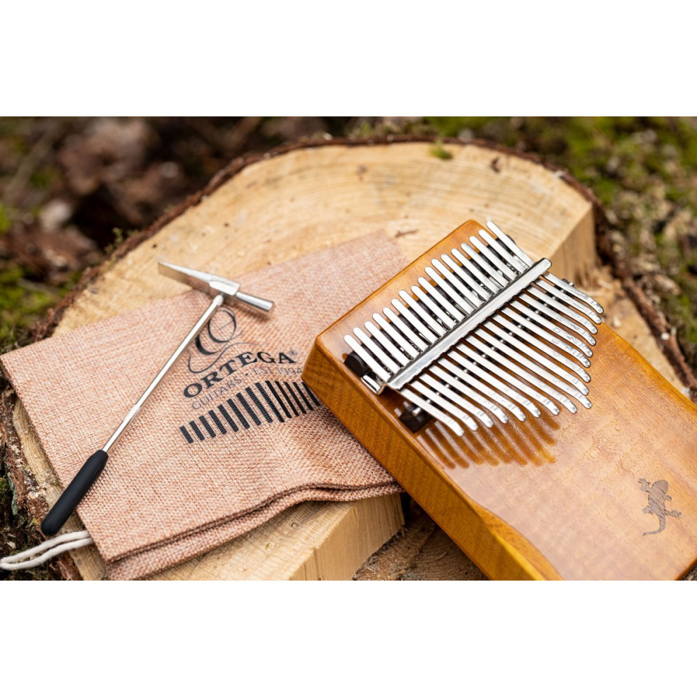 Ortega OKB3 Lizard Series Kalimba 17 Keys - Solid Golden Phoebe