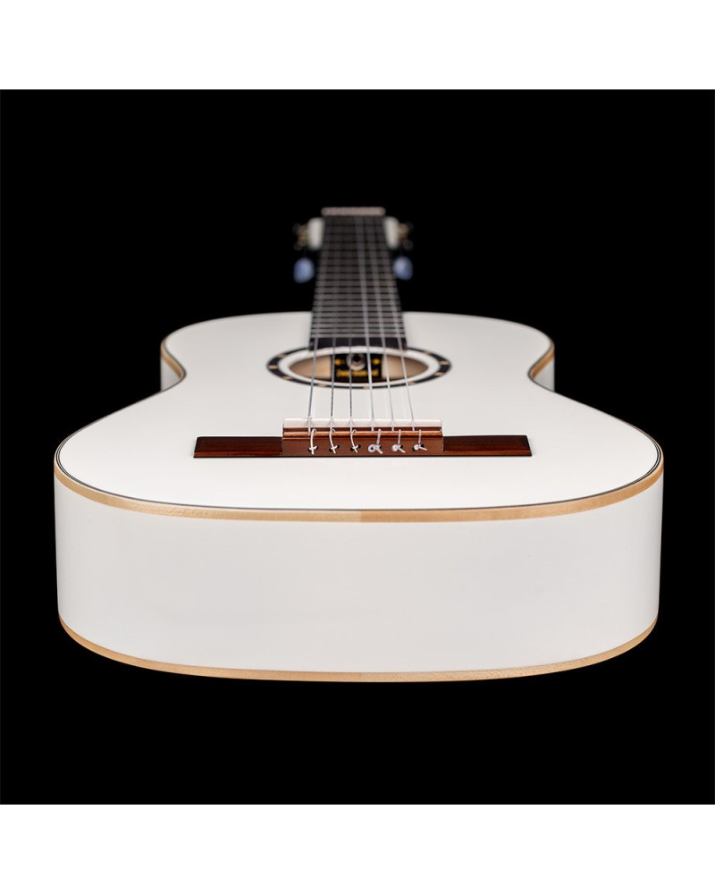 Ortega R121-1/2WH Family Series 1/2 Classical Guitar 6 String - White + Gigbag