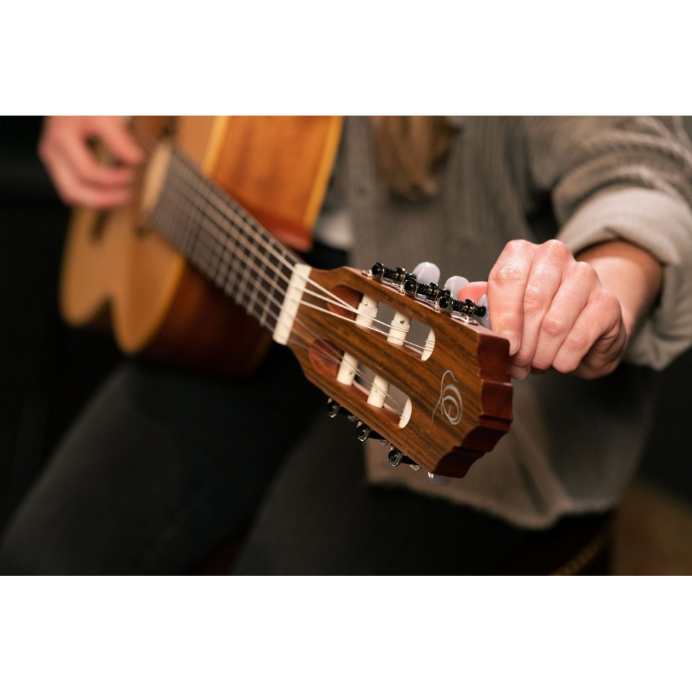 Ortega R121-7/8 Family Series 7/8 Classical Guitar 6 String - Mahogany Natural + Gigbag
