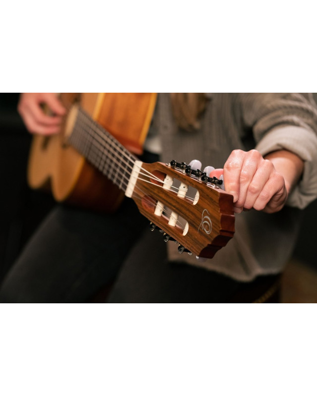 Ortega R121-7/8 Family Series 7/8 Classical Guitar 6 String - Mahogany Natural + Gigbag