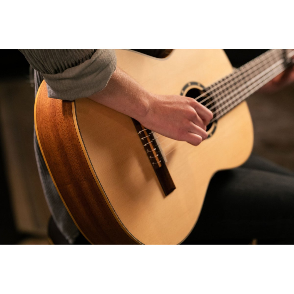 Ortega R121-7/8 Family Series 7/8 Classical Guitar 6 String - Mahogany Natural + Gigbag