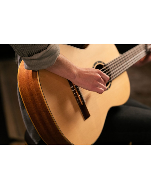 Ortega R121-7/8 Family Series 7/8 Classical Guitar 6 String - Mahogany Natural + Gigbag