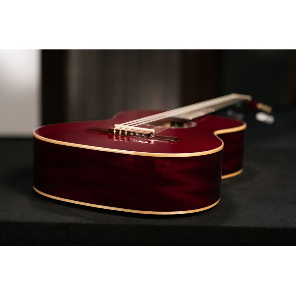 Ortega R121-7/8WR Classical Guitar Family Series 7/8 - Wine red + Bag