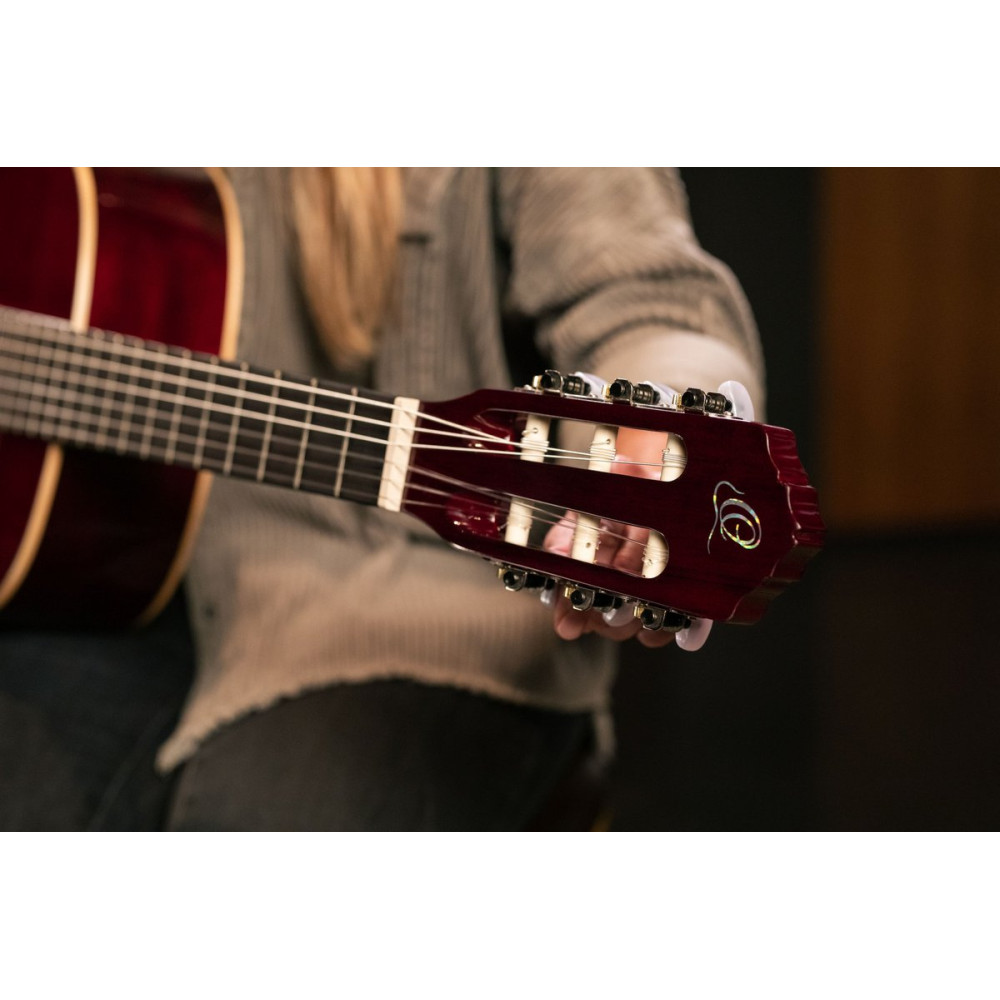 Ortega R121-7/8WR Classical Guitar Family Series 7/8 - Wine red + Bag