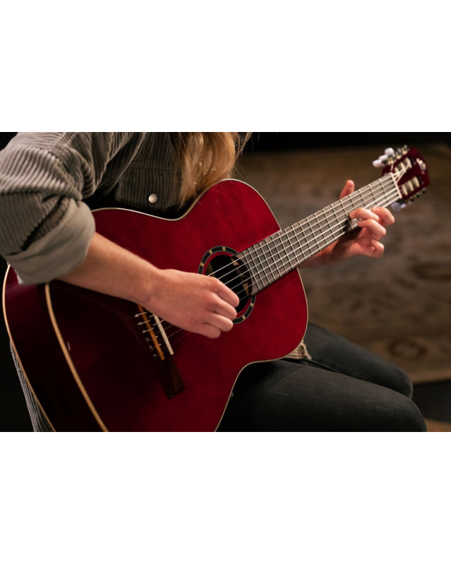 Ortega R121-7/8WR Classical Guitar Family Series 7/8 - Wine red + Bag