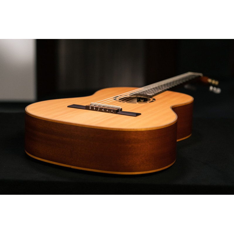 Ortega R121SN Family Series 4/4 Classical Slim Neck Guitar 6 String - Mahogany Natural + Gigbag