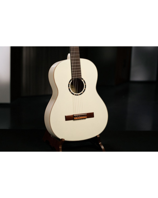 Ortega R121SNWH Family Series 4/4 Classical Slim Neck Guitar 6 String - White + Gigbag