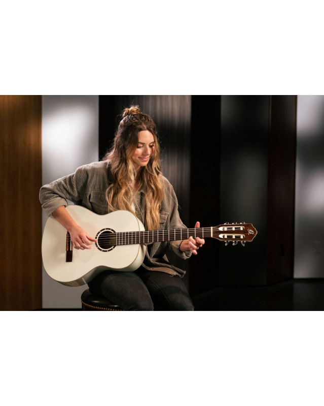 Ortega R121SNWH Family Series 4/4 Classical Slim Neck Guitar 6 String - White + Gigbag