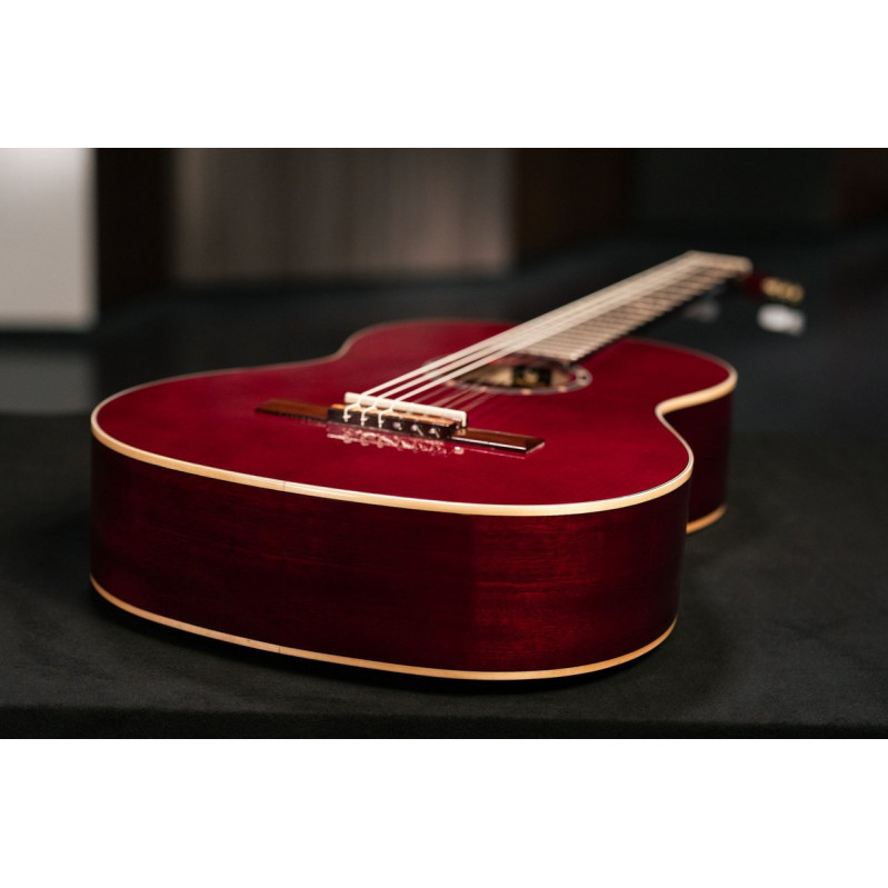 Ortega R121WR Family Series 4/4 Classical Guitar 6 String - Wine Red + Gigbag