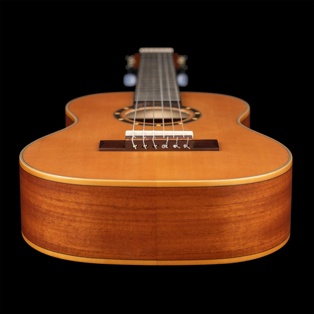 Ortega R122-1/4 Family Series 1/4 Classical Guitar 6 String - Cedar / Mahogany Natural + Gigbag