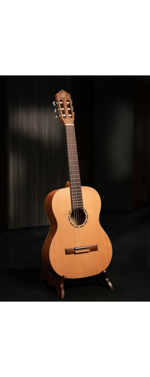 Ortega R122-7/8 Family Series 7/8 Classical Guitar 6 String - Cedar / Mahogany Natural + Gigbag