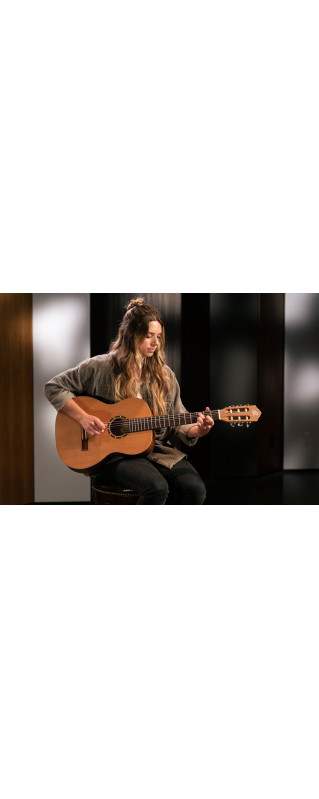 Ortega R122-7/8 Family Series 7/8 Classical Guitar 6 String - Cedar / Mahogany Natural + Gigbag