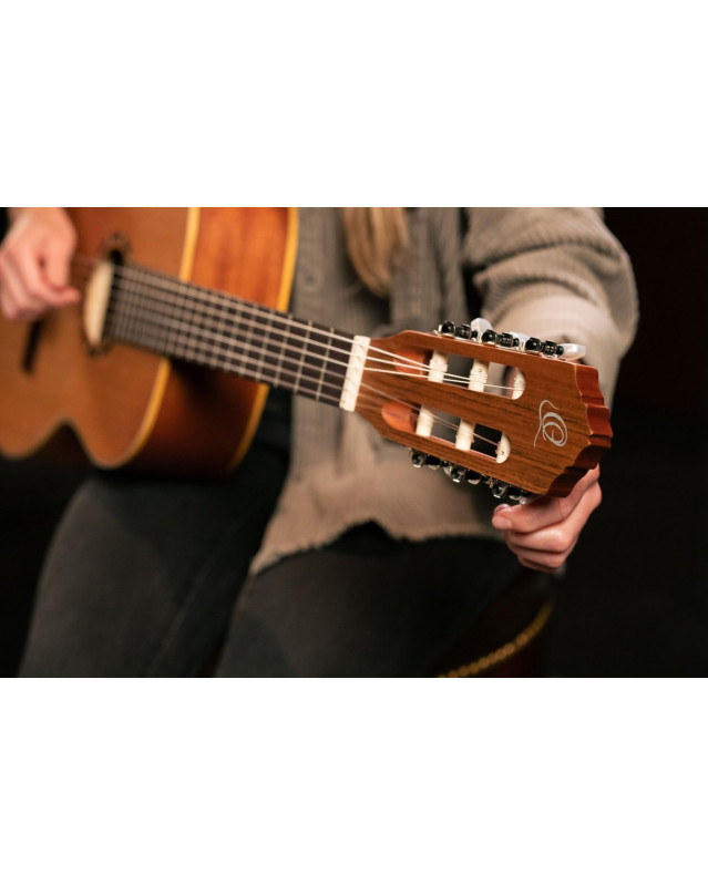 Ortega R122-7/8 Family Series 7/8 Classical Guitar 6 String - Cedar / Mahogany Natural + Gigbag