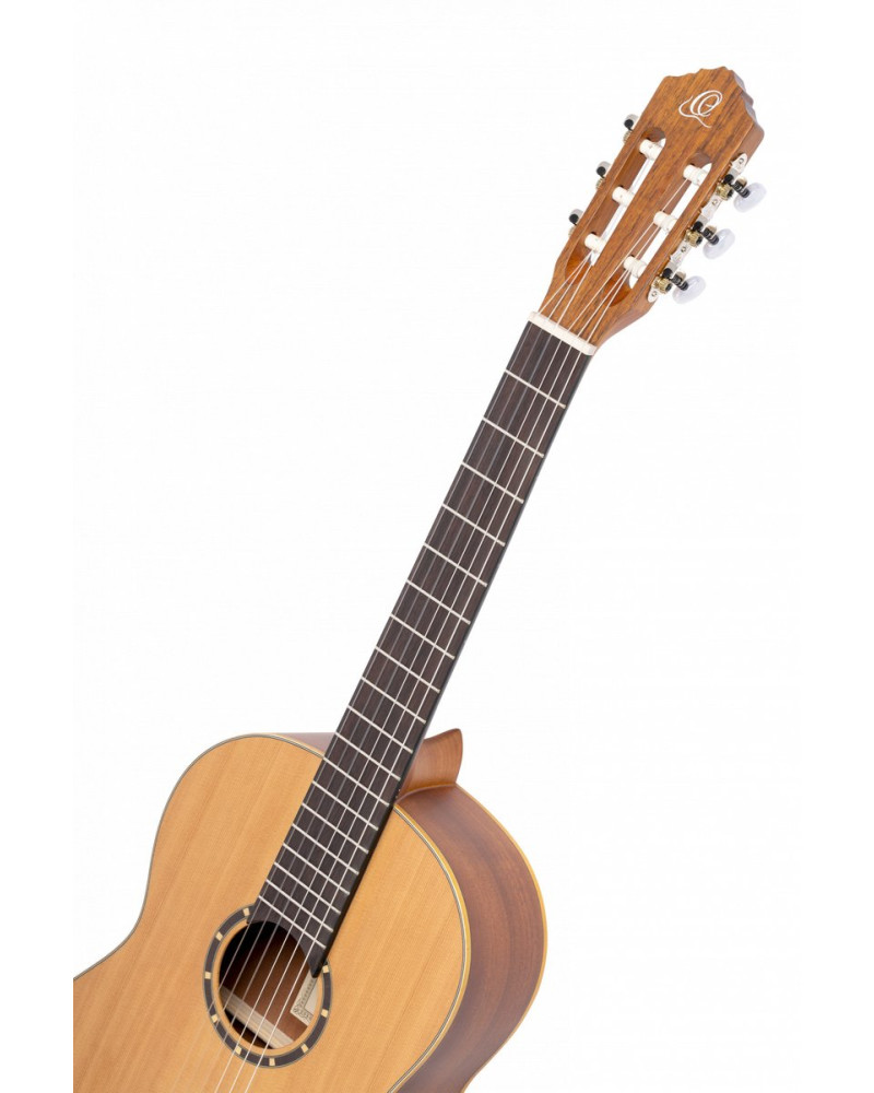 Ortega R122L Family Series 4/4 Classical Guitar 6 String Lefty - Cedar / Mahogany Natural + Gigbag