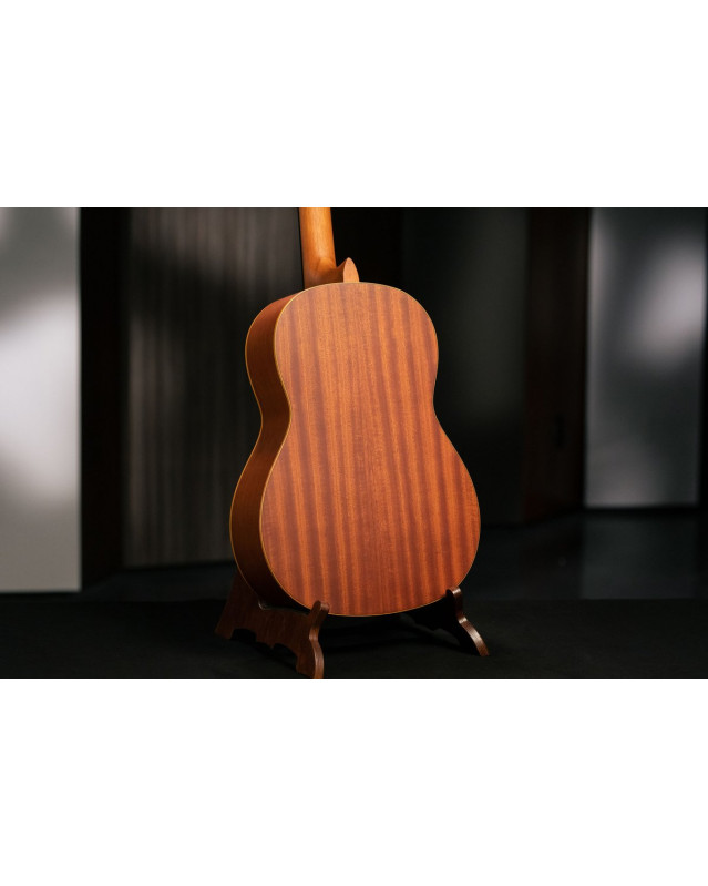 Ortega R122SN Family Series 4/4 Classical Slim Neck Guitar 6 String - Cedar / Mahogany Natural + Gigbag