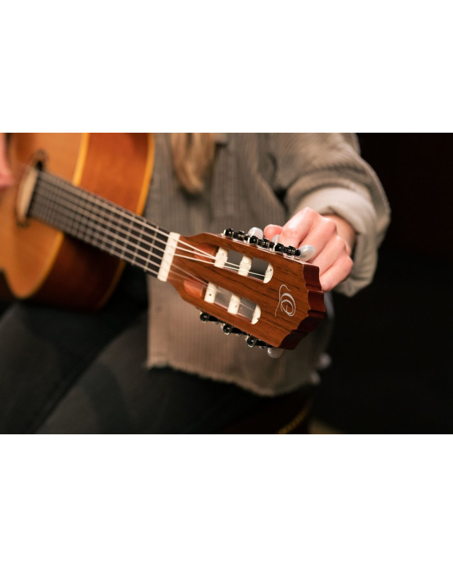 Ortega R122SN Family Series 4/4 Classical Slim Neck Guitar 6 String - Cedar / Mahogany Natural + Gigbag