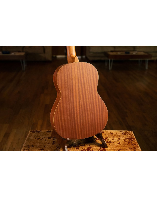 Ortega R131 Family Series Pro 4/4 Classical Guitar 6 String - Cedar / Mahogany Natural + Gigbag