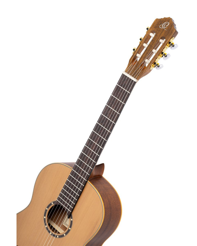 Ortega R131L Family Series Pro 4/4 Classical Guitar 6 String Lefty - Cedar / Mahogany Natural + Gigbag