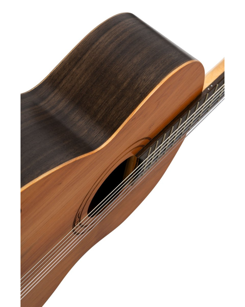 Ortega R16PC Traditional Series 4/4 Nylon String Guitar 6-String - Natural Cedar