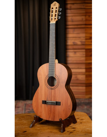 Ortega R16PC Traditional Series 4/4 Nylon String Guitar 6-String - Natural Cedar