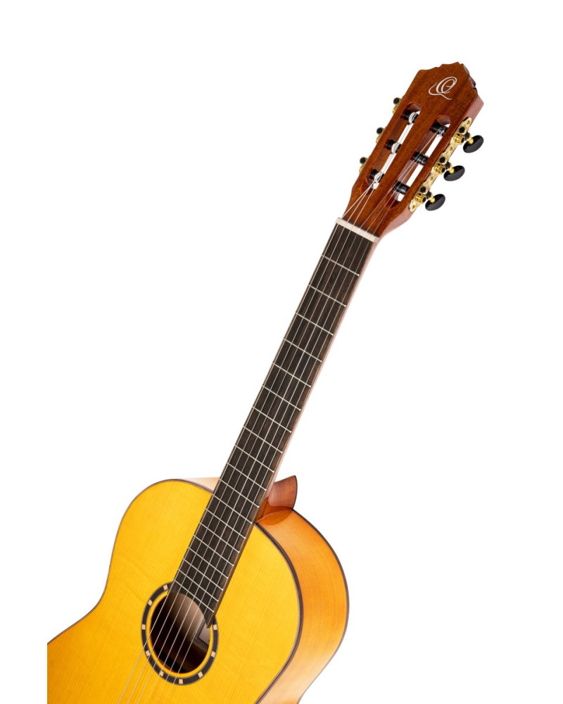 Ortega R170F Family Series Pro 4/4 Classical Guitar 6 String - Solid North American Spruce + Gig Bag
